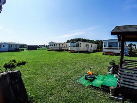 Lary Camping Homes - Domki Dabrowka