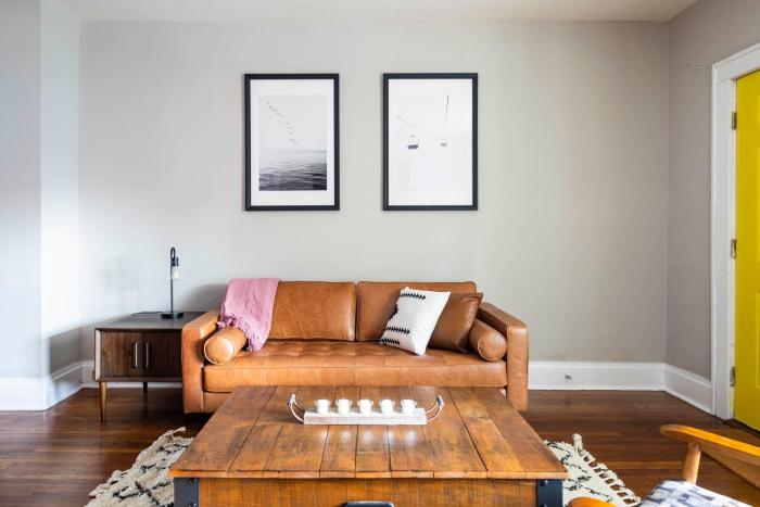 Columbus 10-Bedroom Mansion - Perfect For Up To To 22 People - 4 Bathrooms, 2 Kitchens, Great Location