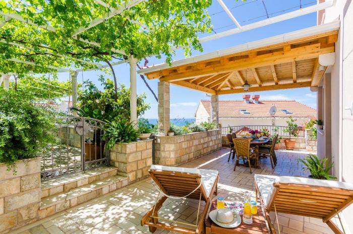 Adriatic Sunny Apartments