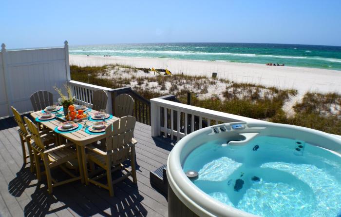 A View To Sea! West End! Sleeps 12! Hot Tub!