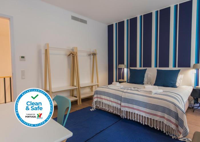 High Ceiling Duplex Apartment at Cais do Sodre