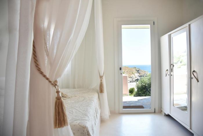 Elefthia Syros Junior Suite