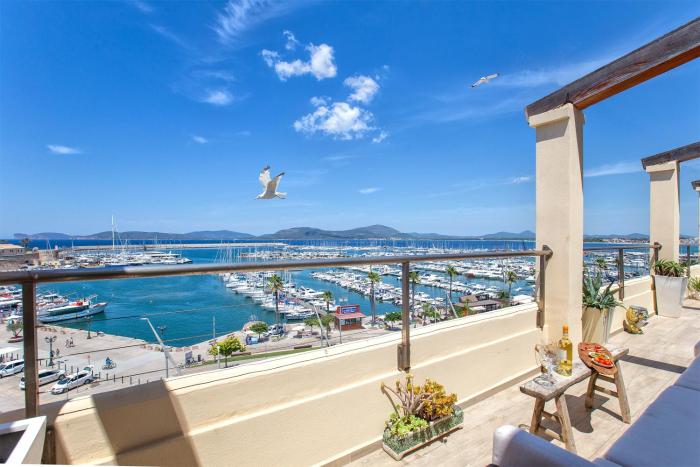 White Pentahouse Alghero