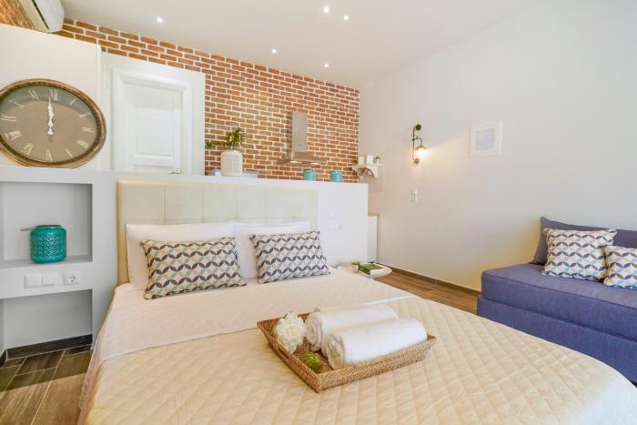 Golden Beachside terrace