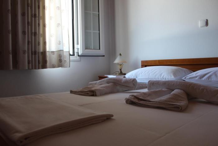 Koulas Place