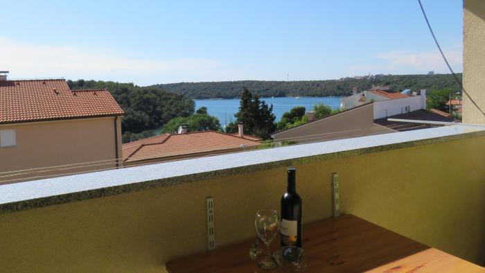 Outdoor apartment Lina