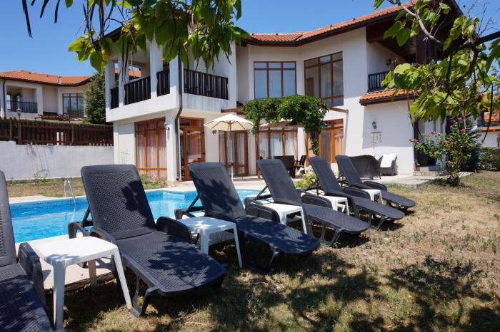 Villa Margeritha Floral Hills Club 3 Bedroom mit Privat Pool Sea View