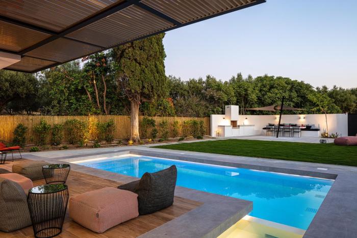Physis Villas - Metal & Wood