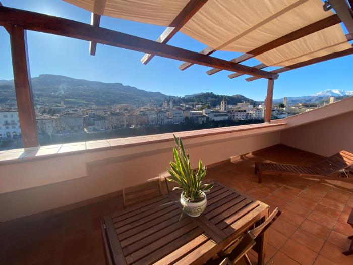 L Attico Sul Fiume center home