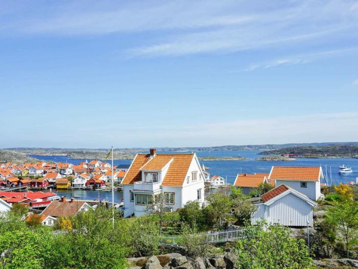 Holiday home Gullholmen