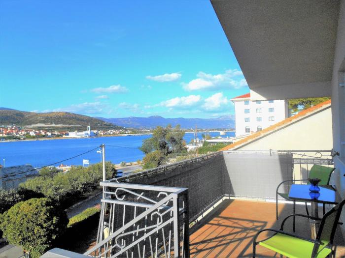Apartments Brešan