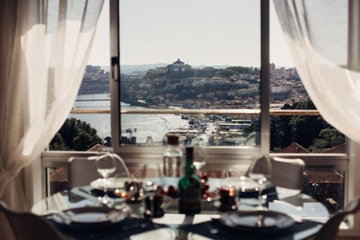DouroHouse - Luis Bridge Porto Gaia view