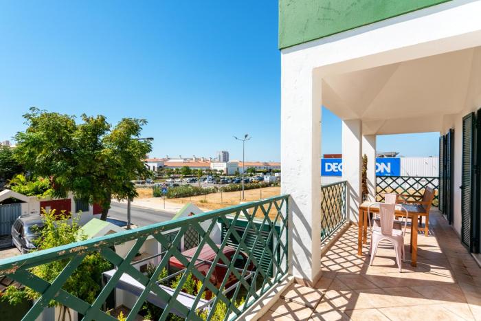 Holiday house in elite residential area of Faro