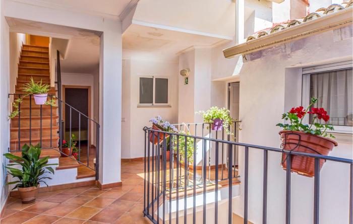 6 Bedroom Gorgeous Home In Godelleta