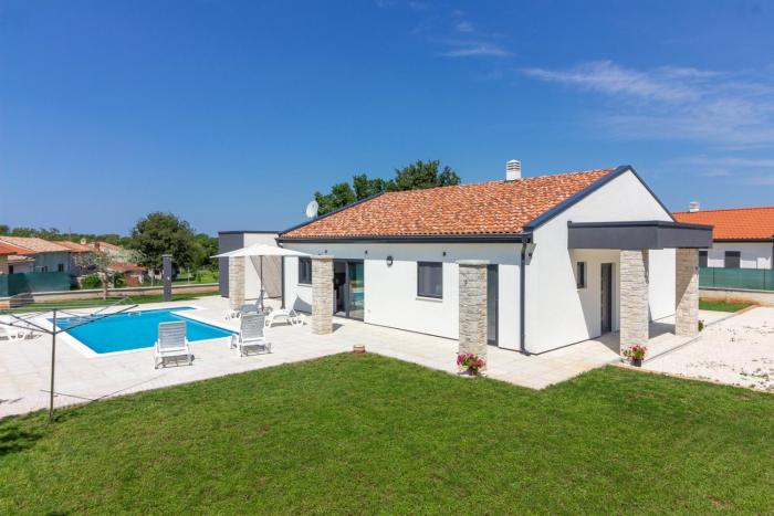 Beautiful villa Serenity with private pool