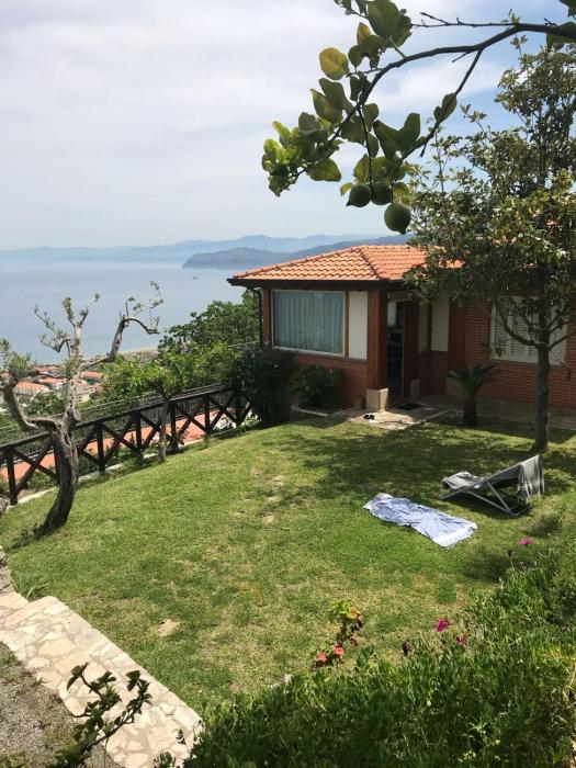 Panoramic Sea view Cosy sicilian house with garden