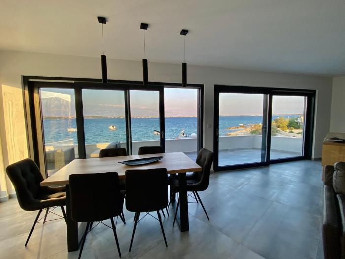 Luxury BEACH VILLA VIR apartments