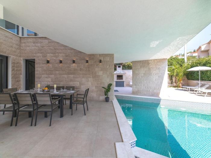 Luxury Villa Trogir 3 with private pool, jacuzzi and gym by the beach on Ciovo - Okrug Donji