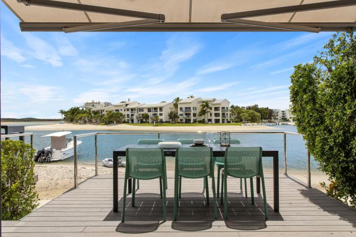 Driftwood 2 Riverfront with Jetty