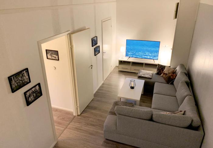 Wanha Koulu Tahko Onnela, 4mh, Palju, Sauna, Tupakeittiö, Wifi, Liikuntasali, RinteetSpaRavintola 6km, Lemmikit OK, Edukas