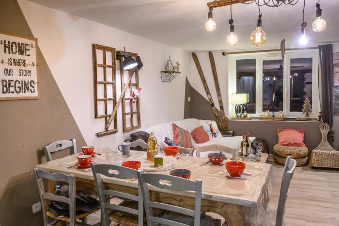 Appartement spacieux à Orcières – Vue sur la montagne.