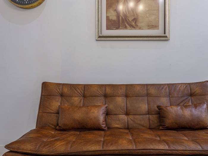 Encantos de Triana y comodidad Fernando iv B c