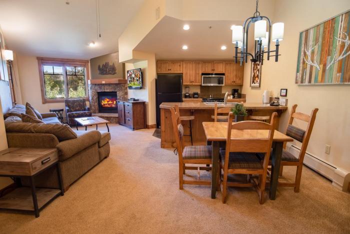 Mountain Thunder Snowfall Condo: Ski In, Resort Amenities