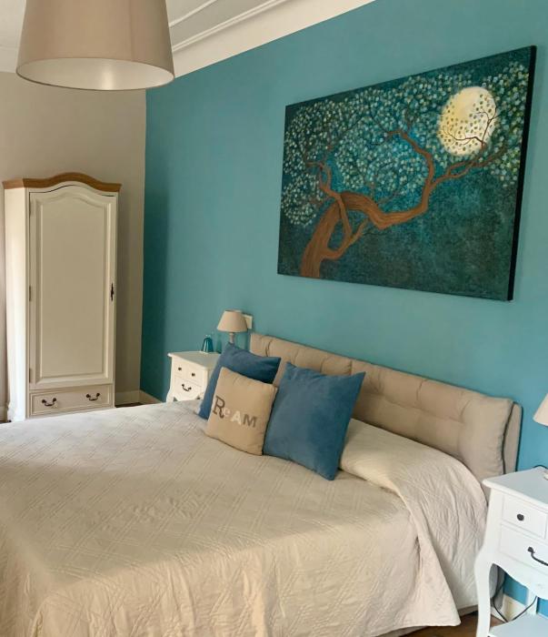 Secret Garden and Cozy Flat