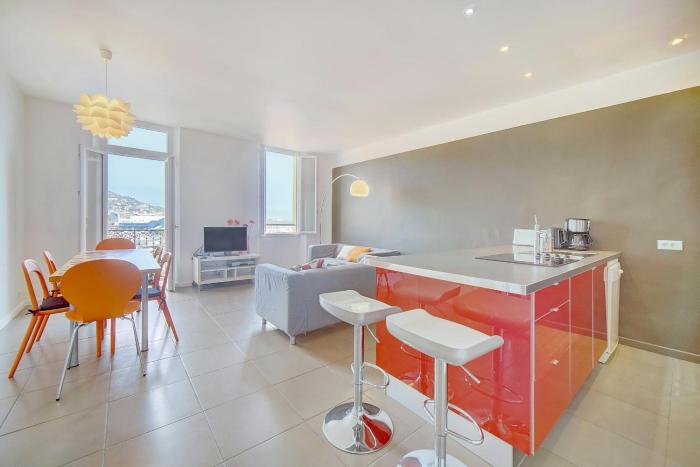 Upstays Port Sea View 70m2 Apartment