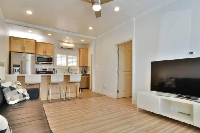 1000#2 Magnificent Beach Home w AC & 4K TVs