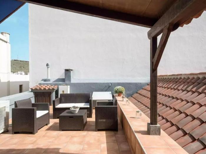 Traditional Holiday Home in Tenerife with Private Terrace