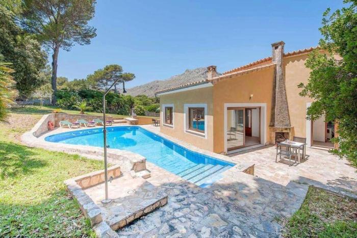 Villa Alexandria Cala San Vicente 300m from the beach