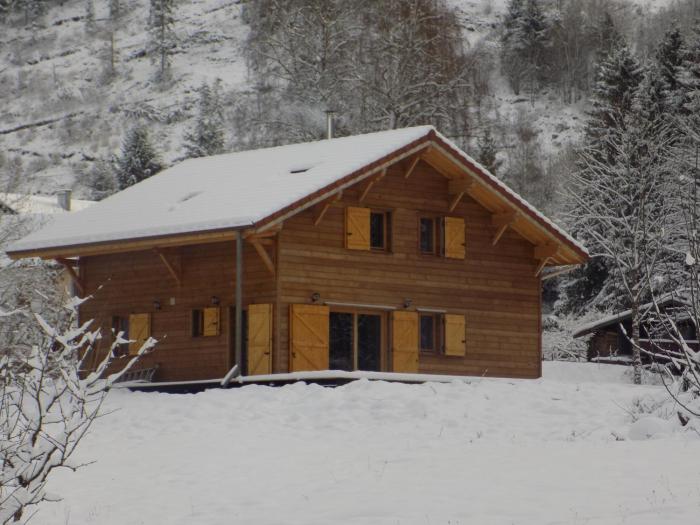CHALET DES CHARBONNIERS AVEC ETANG - 5 chambres -