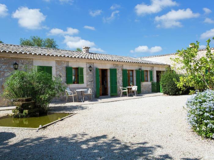 Terraced House in Mallorca with Pool
