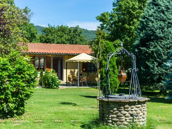 Agriturismo Tuscany with Panoramic Pool