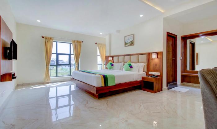 Treebo The Meridian, 10 Mins To Mahatma Gandhi Park