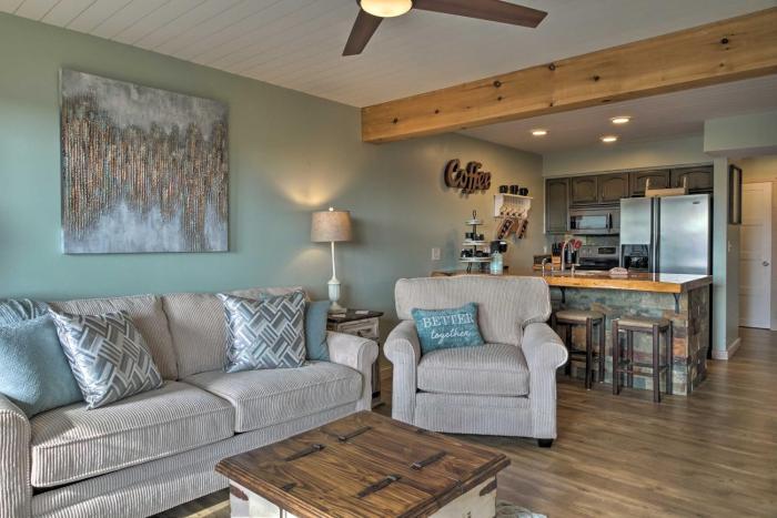 Unwind Fireside Ozark Mtn Condo with Resort Perks!