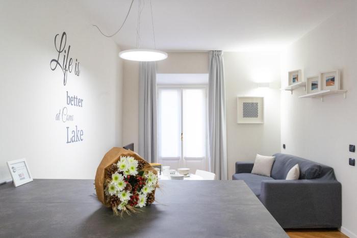 White Flat in Como City Center by RentComo