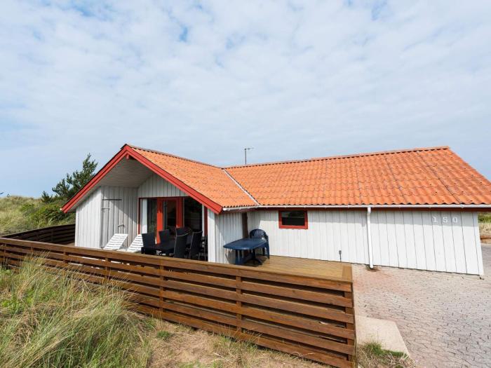 6 person holiday home in Hvide Sande
