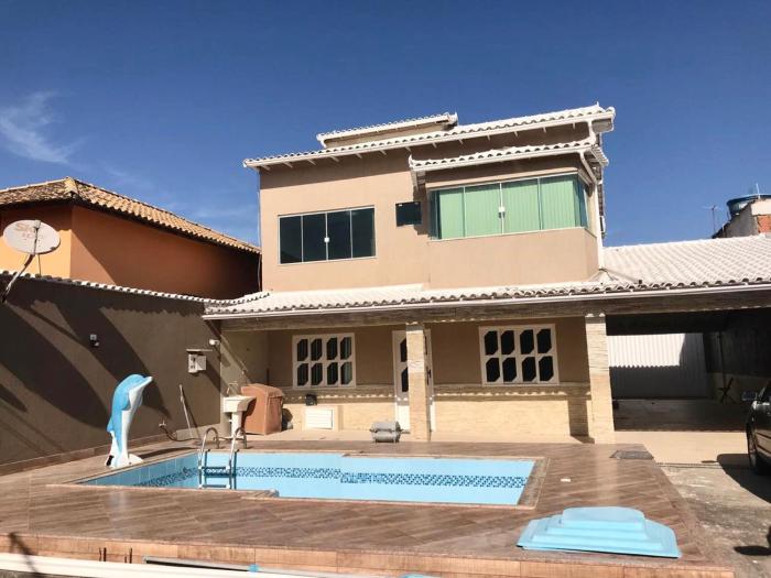 Casa temporada Rio das Ostras - Garagem - Piscina - Wi-fi - Cozinha Completa - Sky e Netflix - Ar condionado