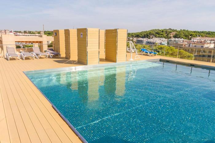 Modern Apartment in Salou - 50 m² + Pool