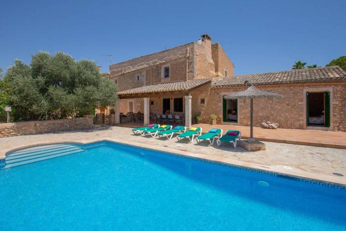 4 bedrooms villa with private pool enclosed garden and wifi at Felanitx