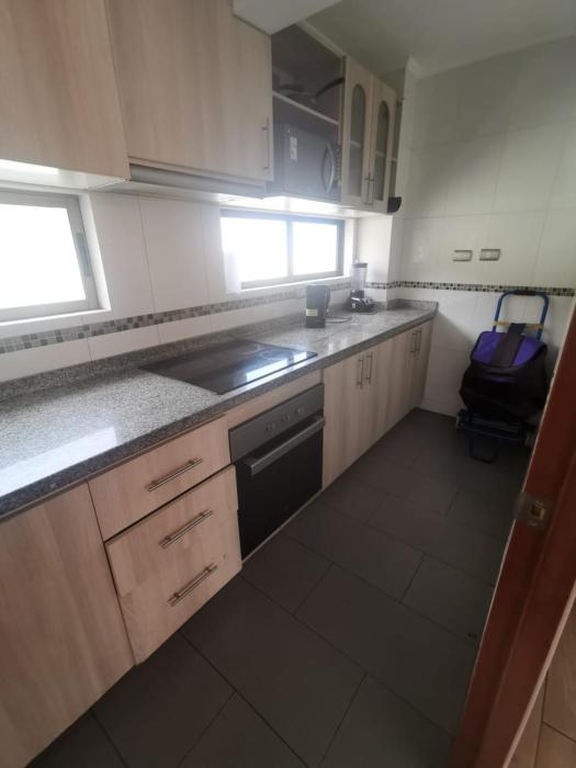 Departamento 3 dormitorios sector sur piso bajo