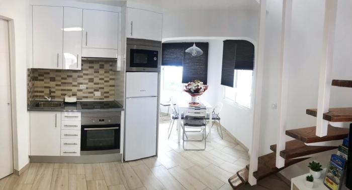 Charming bungalow in Playa de la Américas with sea view