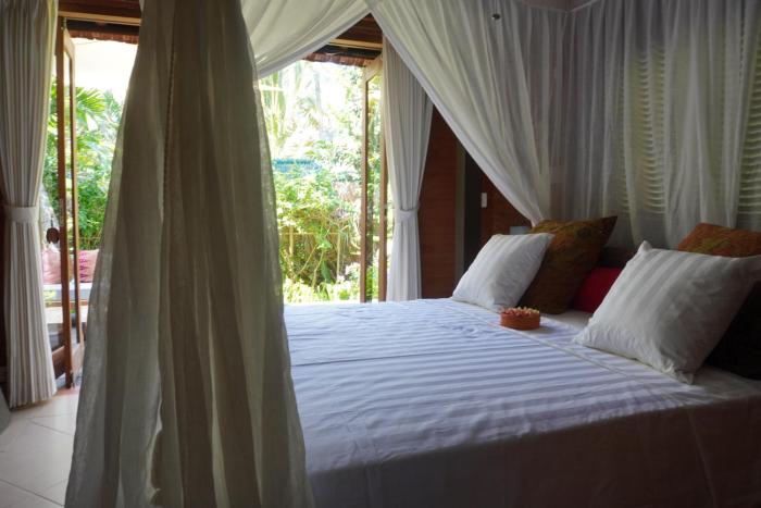 HIDDEN HEAVEN Rumah Barong