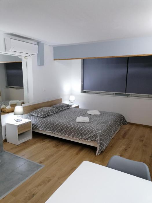 Natural Oak STUDIO by Emmelia Group