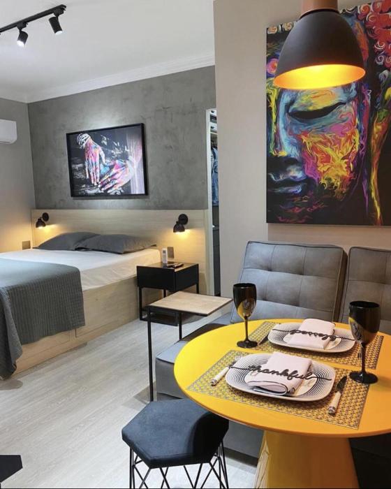 Studio moderno - Jardins: Cama Queen, Ar e Garagem