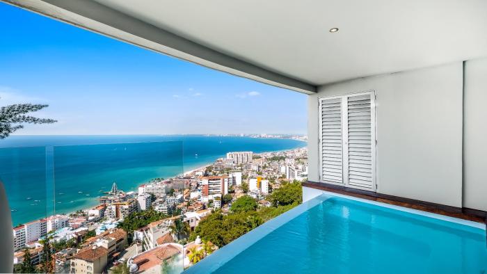 Avalon - 801 Top Sky Bar Pool 3 BR in Amapas