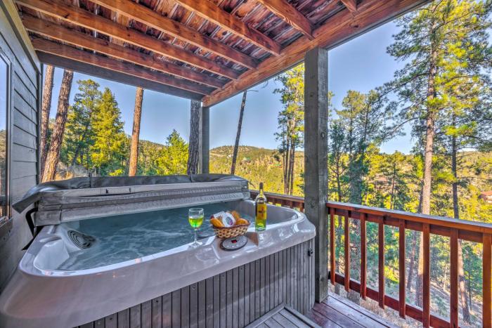 Ruidoso Cabin with Hot Tub and Mtn Views!