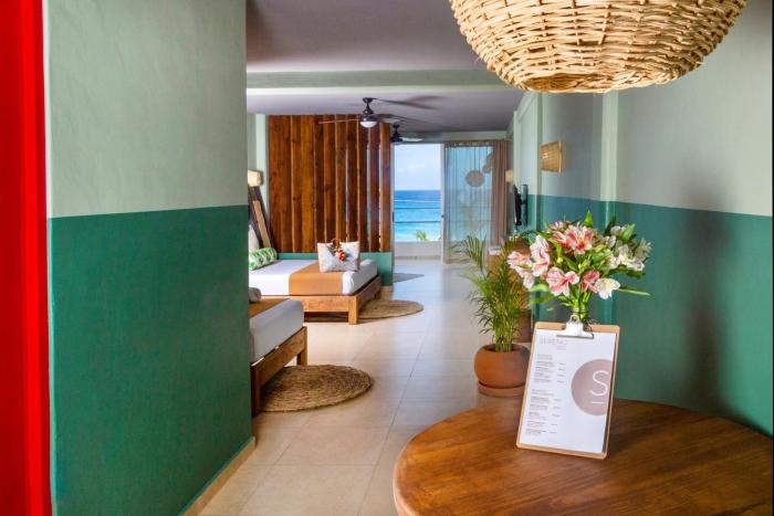 Albatros by Bedsfriends